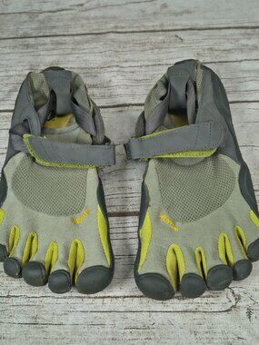 Vibram FiveFingers KSO Women's Barefoot Toe Shoes Size 39 Grey / Lime Green W145
